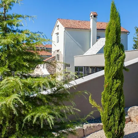 Villa Luxury Jerini Estate *