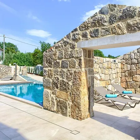 Luxury Jerini Estate * Bajcici