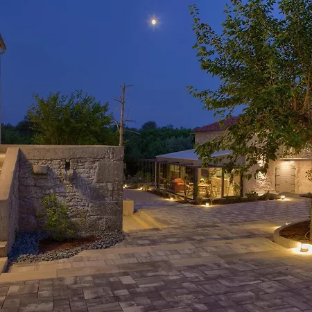 Villa Luxury Jerini Estate