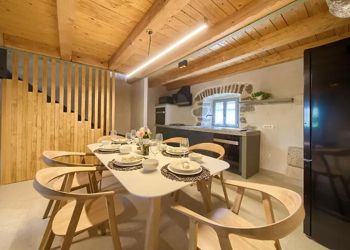 Luxury Jerini Estate Вилла *