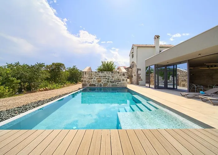 Luxury Jerini Estate *