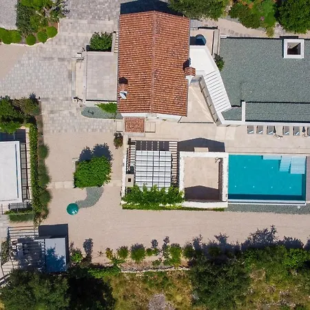 Luxury Jerini Estate