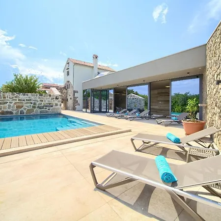 Luxury Jerini Estate *