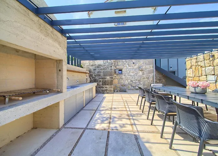 Vila Luxury Jerini Estate *