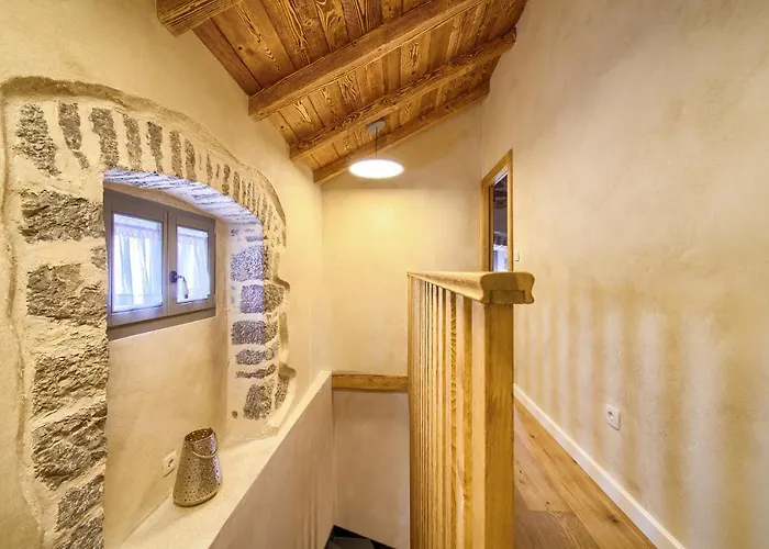 Luxury Jerini Estate Vila Bajcici