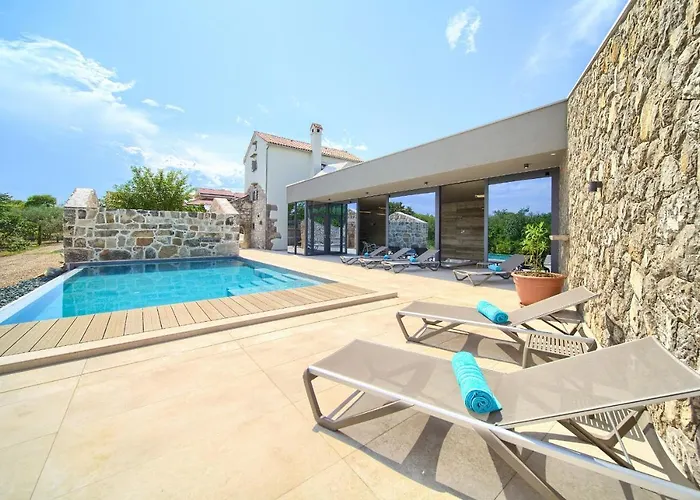 Luxury Jerini Estate *